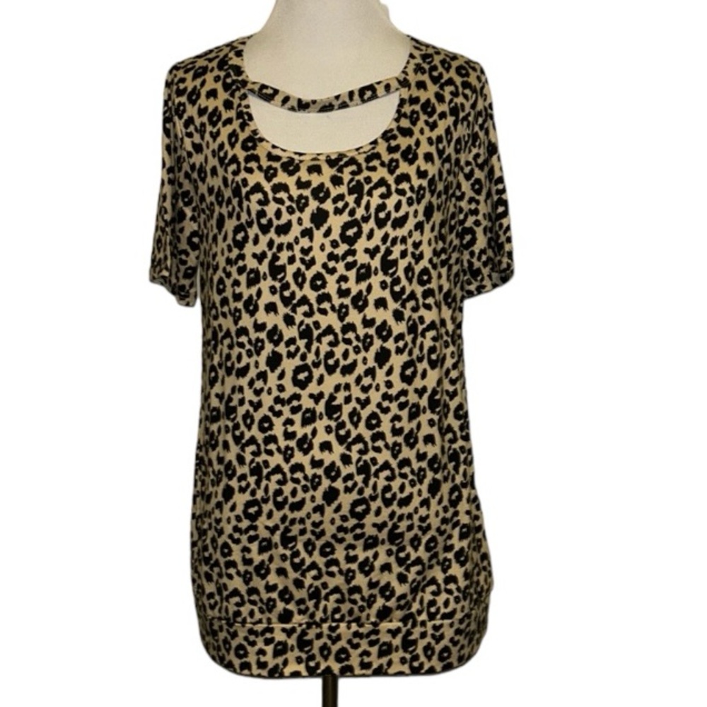 5/$30 🎈 Wneedu women’s small animal print top
